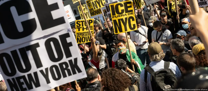 Renuncia supervisor del plan de deportación masiva de Trump