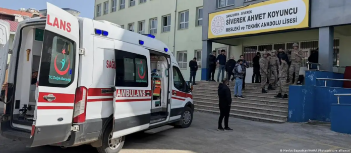 Al menos 16 heridos tras tiroteo en una escuela secundaria de Turquía