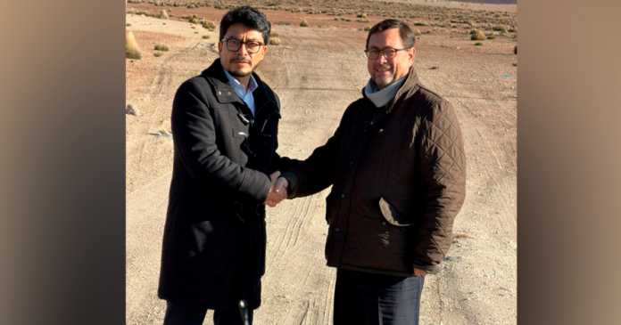 Cancilleres en el paso fronterizo de Tambo Quemado