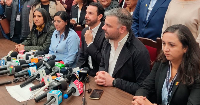 Velasco dice que Santa Cruz tiene un déficit fiscal de Bs 500 MM: 