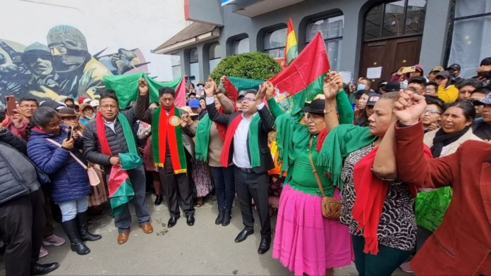 Concejales alteños se unen y prometen fiscalizar la gestión de Eliser Roca