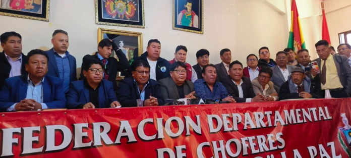 Choferes de La Paz se suman al paro de 24 horas para este 5 de mayo