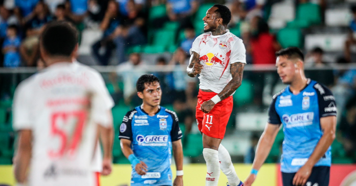 En Santa Cruz, Blooming perdió 6-0 frente a Bragantino. (Foto: Red Bull Bragantino)