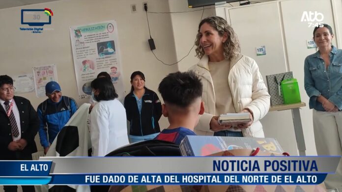 Niño sobreviviente del accidente aéreo en El Alto recibe el alta médica tras dos meses de recuperación