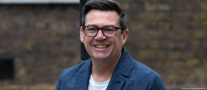 El popular político laborista Andy Burnham, alcalde del Gran Mánchester y exministro de Salud.