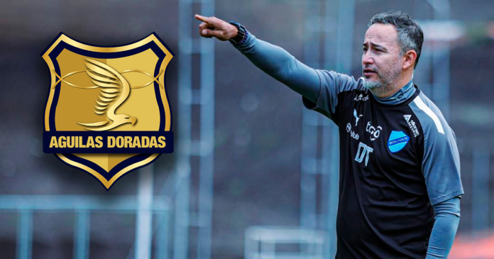 Flavio Robado, exentrenador de Bolívar dirigiría a un club colombiano. (Imagen: RRSS/ Composición: En Conexión)