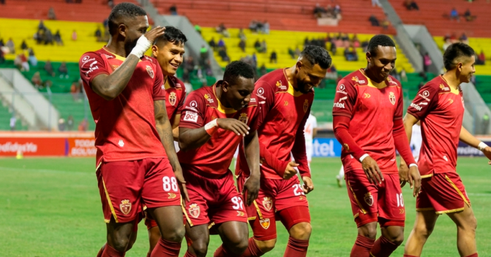 CT Real Oruro celebra la victoria 4-1 ante la U de Vinto. (Imagen: CT Real Oruro)