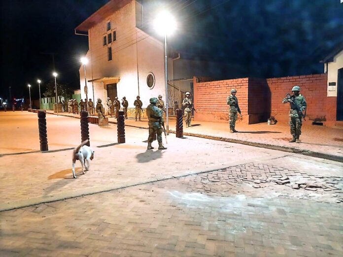 Militares en las calles