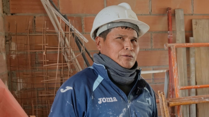 (Imagen: captura de pantalla de la entrevista publicada en el canal de YouTube de Adrian G. Martin)